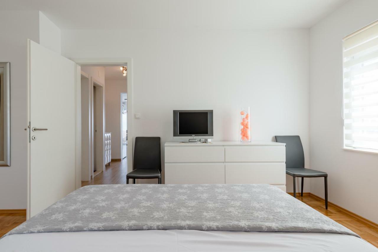 Apartment Sun & Sea Сплит Экстерьер фото